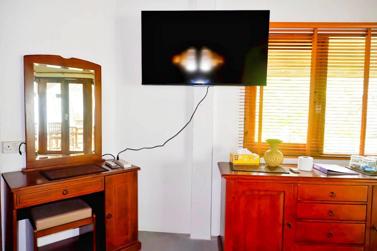Kingsacre Hotel Nai Yang Beach Екстериор снимка
