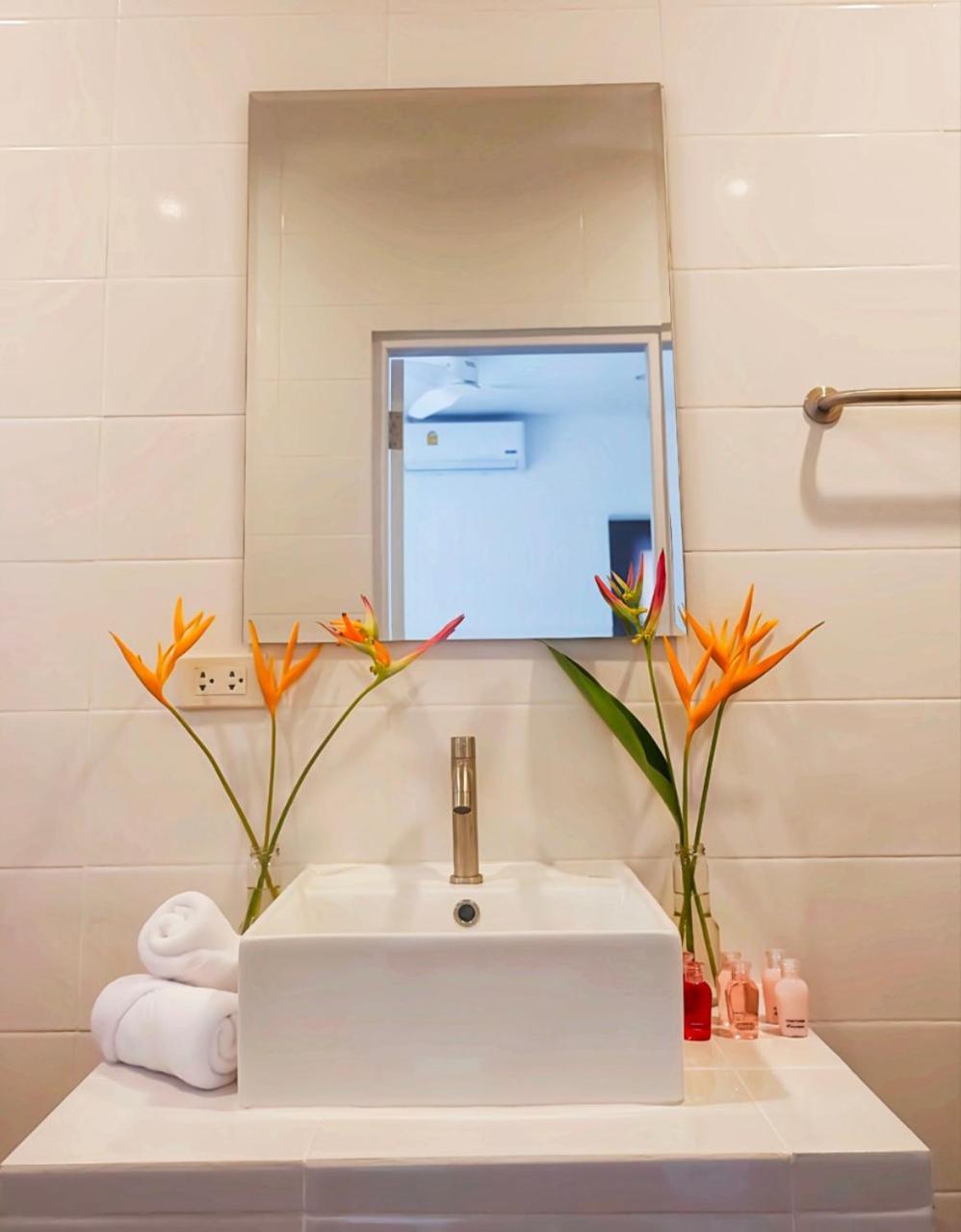 Kingsacre Hotel Nai Yang Beach Екстериор снимка