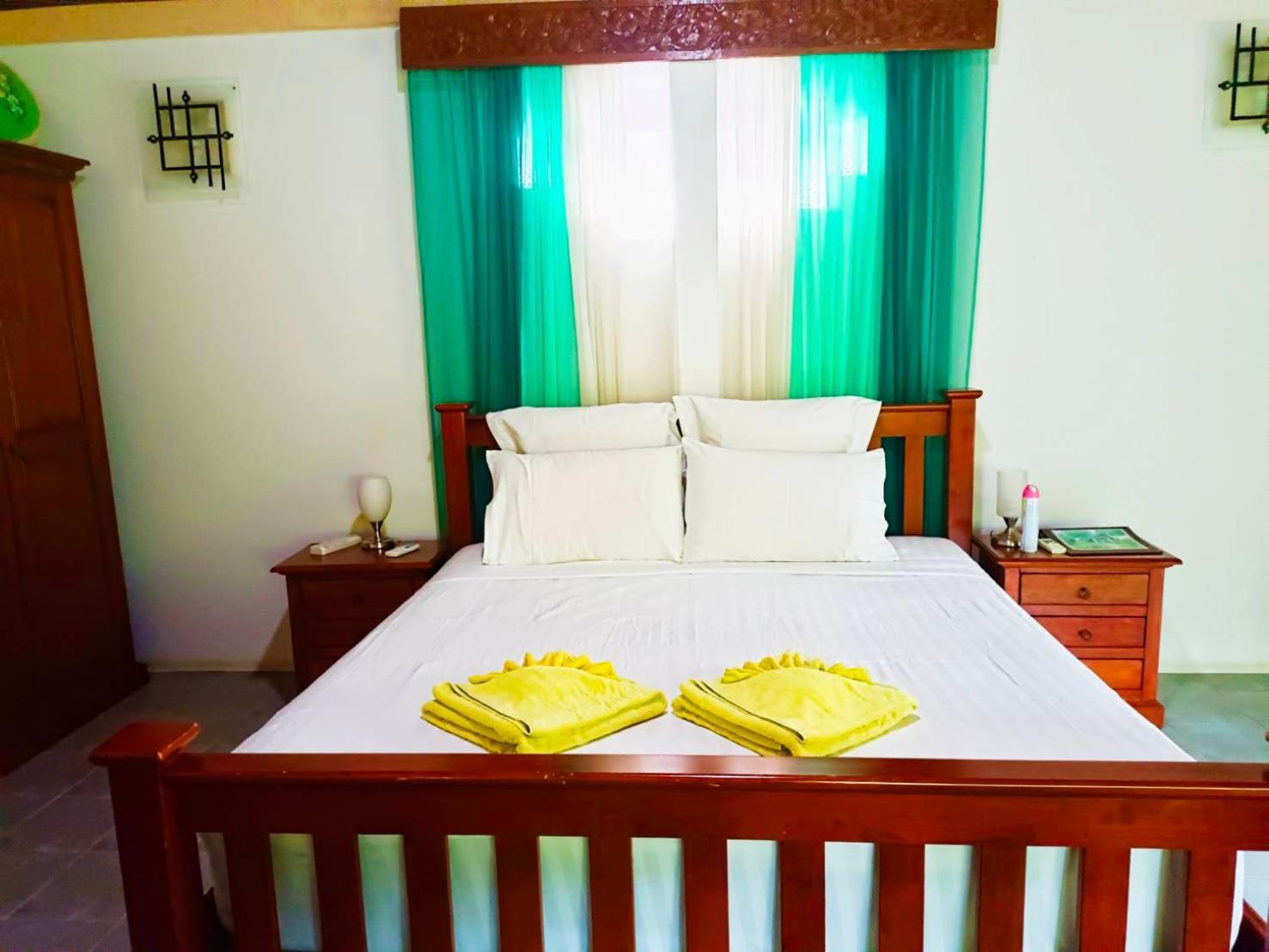 Kingsacre Hotel Nai Yang Beach Екстериор снимка